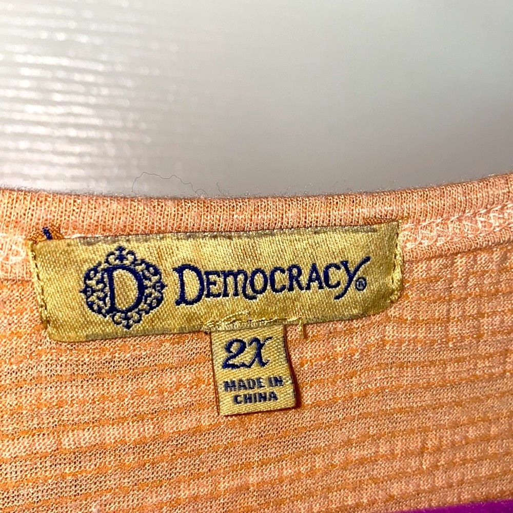 Democracy sz2x peach blouse - Picture 5 of 7